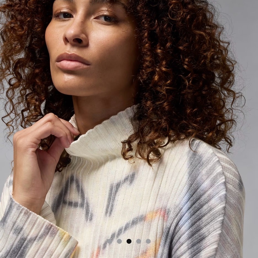 NWT Air Jordan Abstract Graffiti Ribbed Turtleneck Sweater $110 oversized - Picture 4 of 5